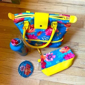 Brand new Pioneer Woman floral lunch bag